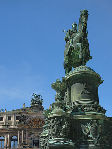 König-Johann-Statue Foto 