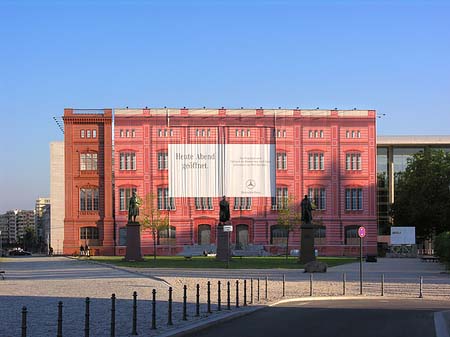 Schinkel Platz Fotos
