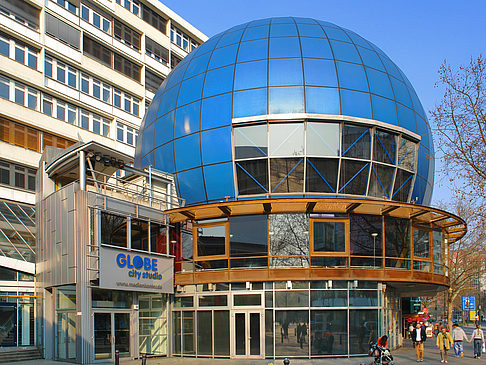 Globe Studio