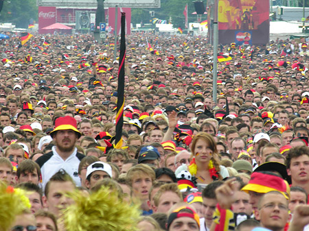 Fanfest Deutschland-Spiel Fotos