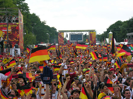 Foto Fahnenmeer - Berlin