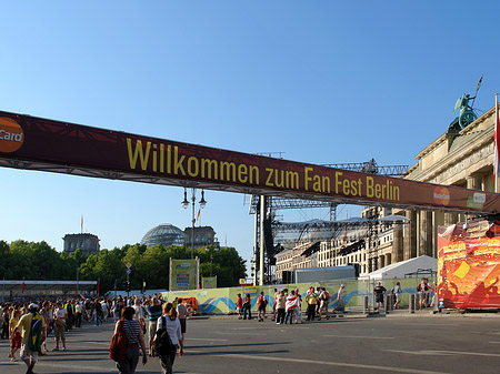Fotos Willkommen zum Fanfest in Berlin