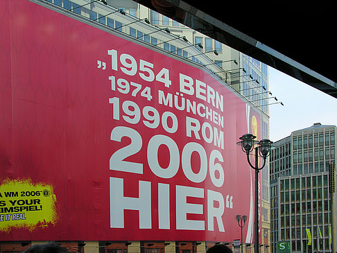 Coca-Cola Werbung Fotos