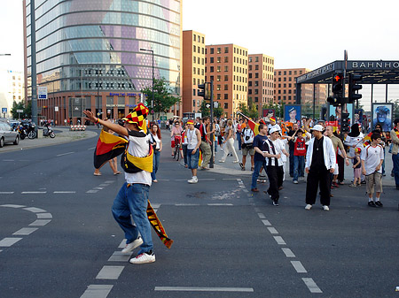 Fotos Straßenjubel am Potsdamer Platz