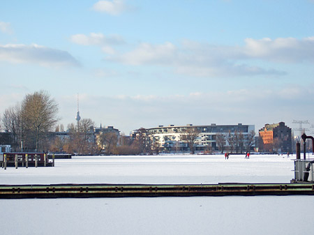 Gefrorener See Foto 