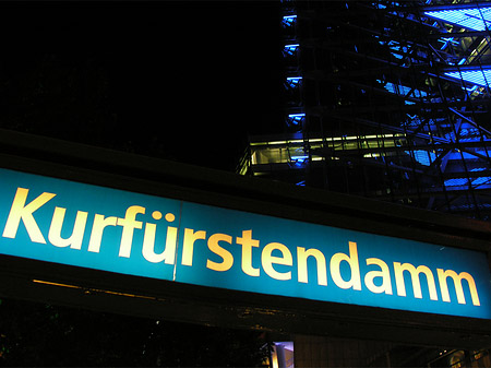 Foto U-Bahnhof Kurfürstendamm - Berlin