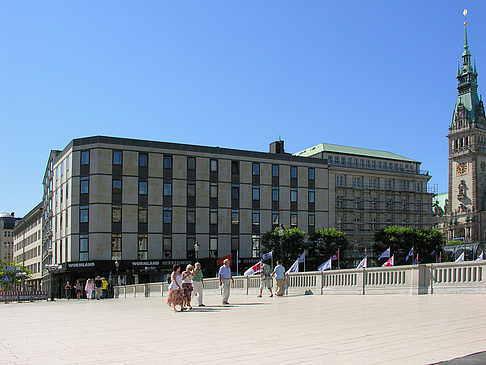 Blick auf Rathaus vom Jungfernstieg