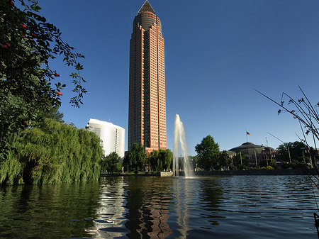 Fotos Messeturm mit Ludwig-Erhard-Anlage