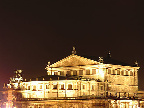 Foto Semperoper bei Nacht