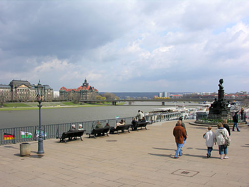 Brühlsche Terrasse