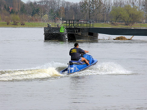 Foto Wassersport auf der Elbe
